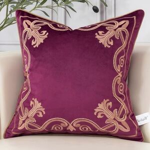 Aeckself Floral Pillow Cover 18x18 Inch, Luxury Velvet Embroidered (2pcs)